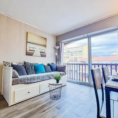 4 Personnes Place St Claire *